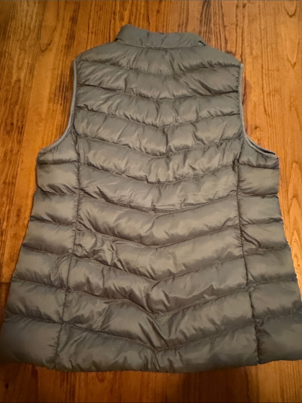 Gray Heat Keep and Cream Eddie Bauer LightweightPuffer Vest - Women's - Picture 9 of 11